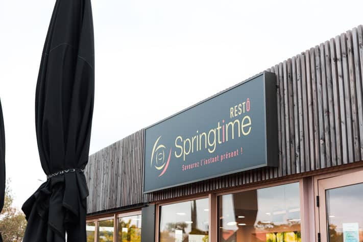 Restaurant Spring Time Contact - Springtime : restaurant fun et familial à Montauban Aussone